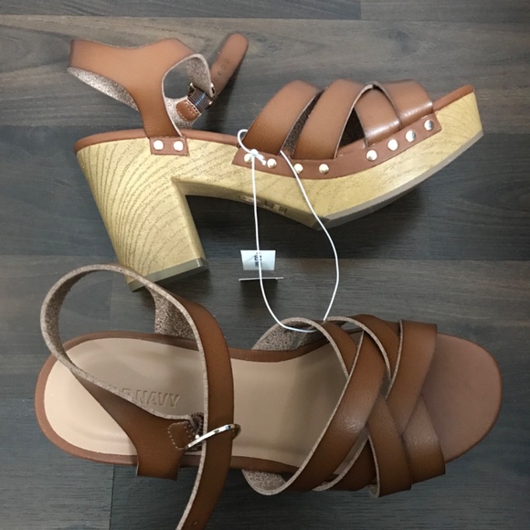 NWT Old Navy Women's Platform Faux Leather Clog Sandals Size 8 Cognac Brown - Picture 6 of 11